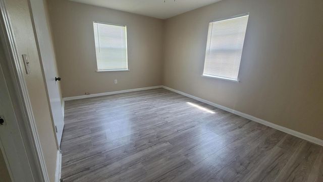 10327 S Highway 60, Lane City, TX 77453
