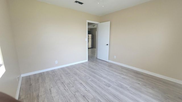 10327 S Highway 60, Lane City, TX 77453