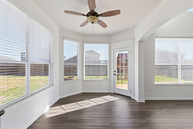 40 Morro Bay Drive, Manvel, TX 77578