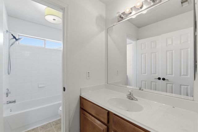 40 Morro Bay Drive, Manvel, TX 77578