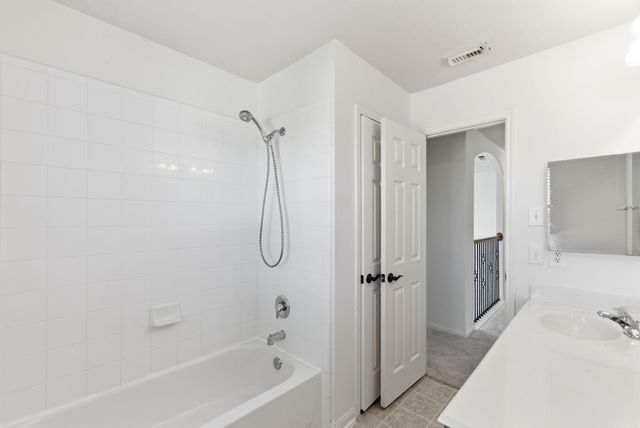 40 Morro Bay Drive, Manvel, TX 77578