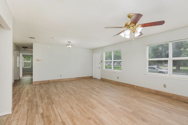 116 Denton Drive, Euless, TX 76039
