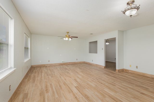 116 Denton Drive, Euless, TX 76039