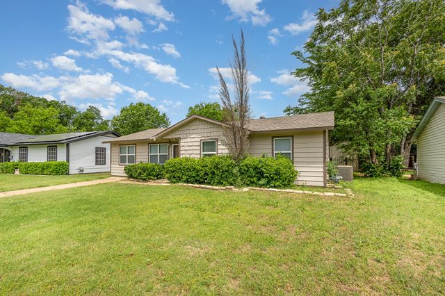 116 Denton Drive, Euless, TX 76039