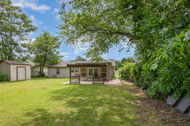 116 Denton Drive, Euless, TX 76039