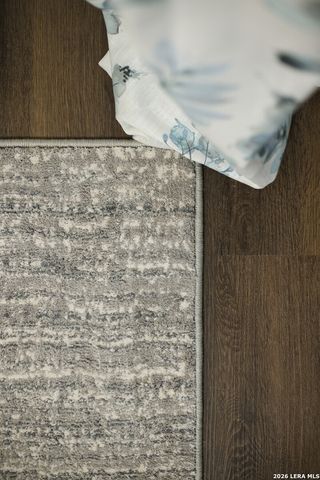 559 W Nacogdoches St, New Braunfels, TX 78130