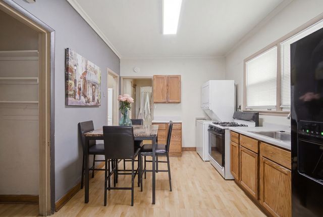 4849 W Ainslie Street, Chicago, IL 60630