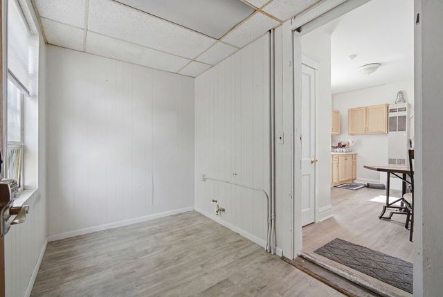 4849 W Ainslie Street, Chicago, IL 60630