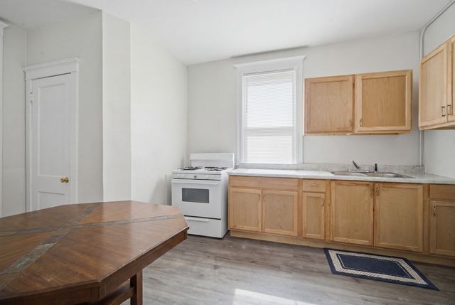 4849 W Ainslie Street, Chicago, IL 60630