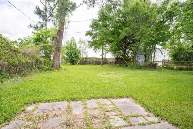3605 E Roosevelt Street, Lake Charles, LA 70607