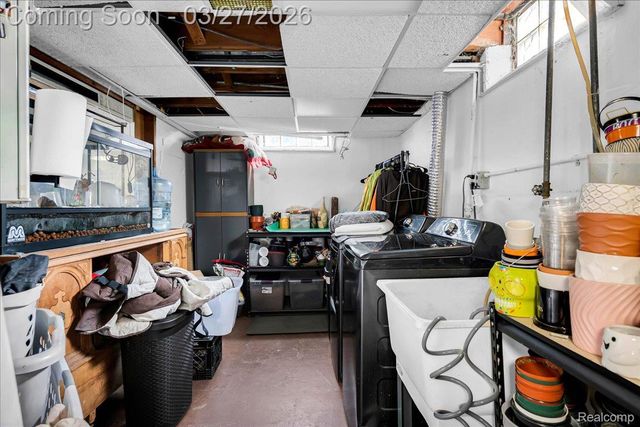 25031 Wagner Avenue, Warren, MI 48089