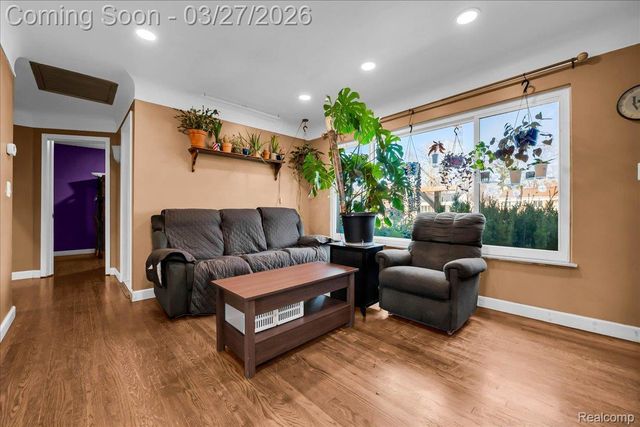 25031 Wagner Avenue, Warren, MI 48089