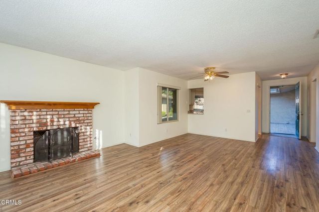 883 Murdoch Lane, Ventura, CA 93003