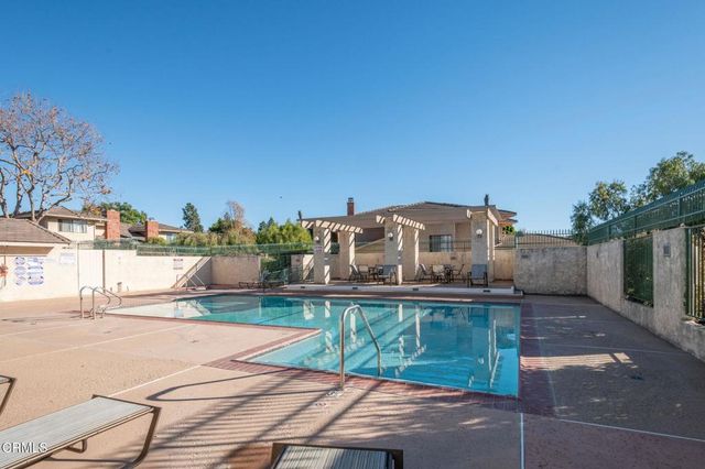 883 Murdoch Lane, Ventura, CA 93003