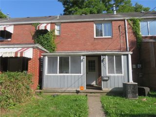 5203 Wilson Ct, Clairton, PA 15025