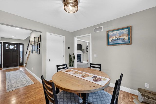 730 Highcliff Trail, Madison, WI 53718