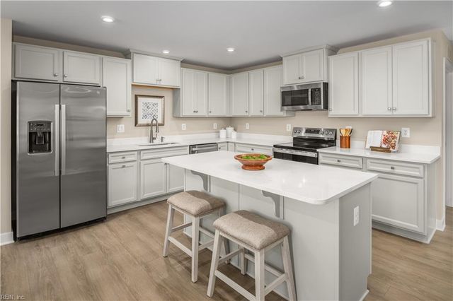 431 Braden LN, Suffolk, VA 23435