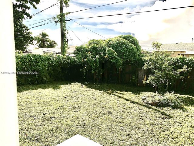 2634 Fletcher Ct, Hollywood, FL 33020