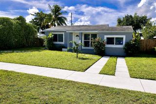 2634 Fletcher Ct, Hollywood, FL 33020