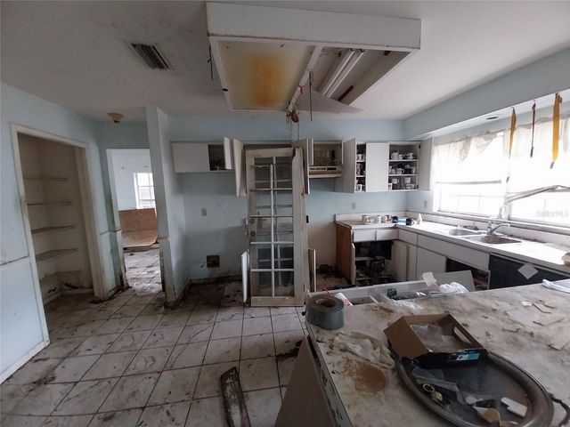 3507 W SAN LUIS STREET, Tampa, FL 33629