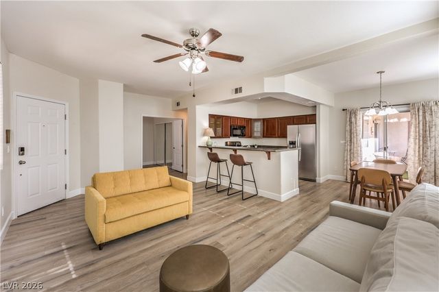 10245 King Henry Avenue 103, Las Vegas, NV 89144