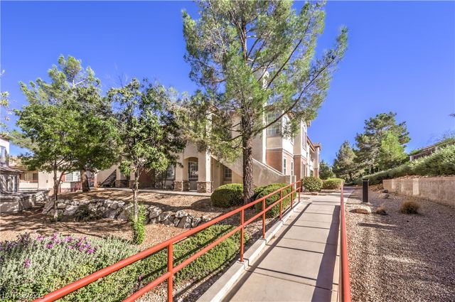 10245 King Henry Avenue 103, Las Vegas, NV 89144