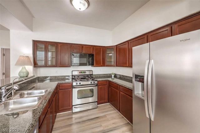 10245 King Henry Avenue 103, Las Vegas, NV 89144