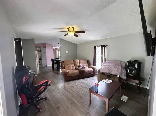 301 Lewis Avenue, Liberty, KY 42539