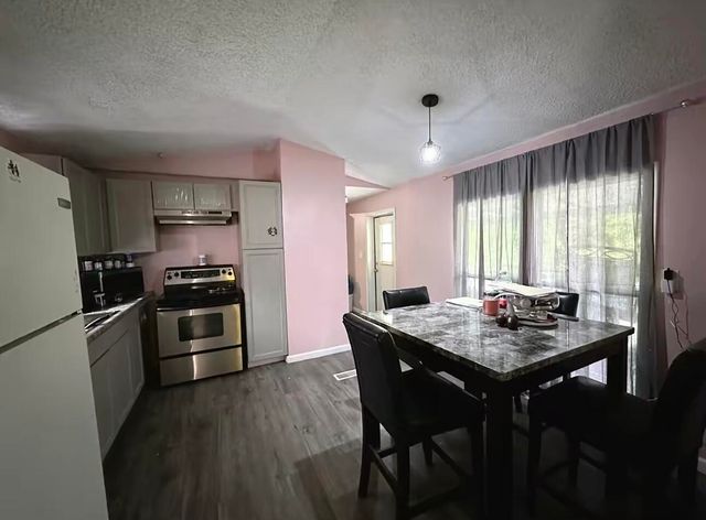 301 Lewis Avenue, Liberty, KY 42539