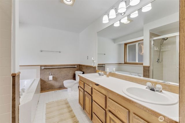 39322 310th Avenue SE, Enumclaw, WA 98022