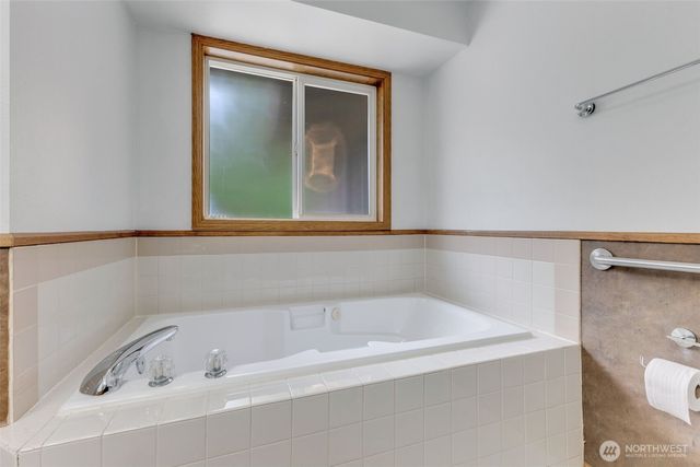 39322 310th Avenue SE, Enumclaw, WA 98022