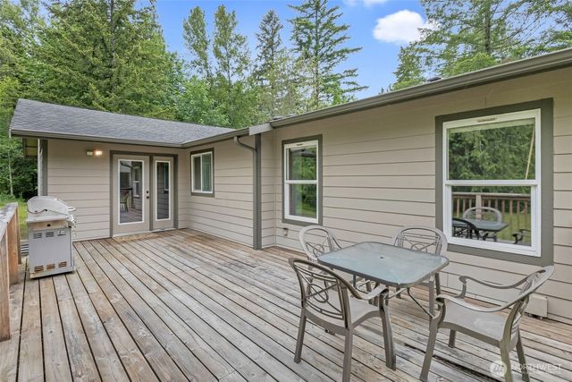 39322 310th Avenue SE, Enumclaw, WA 98022