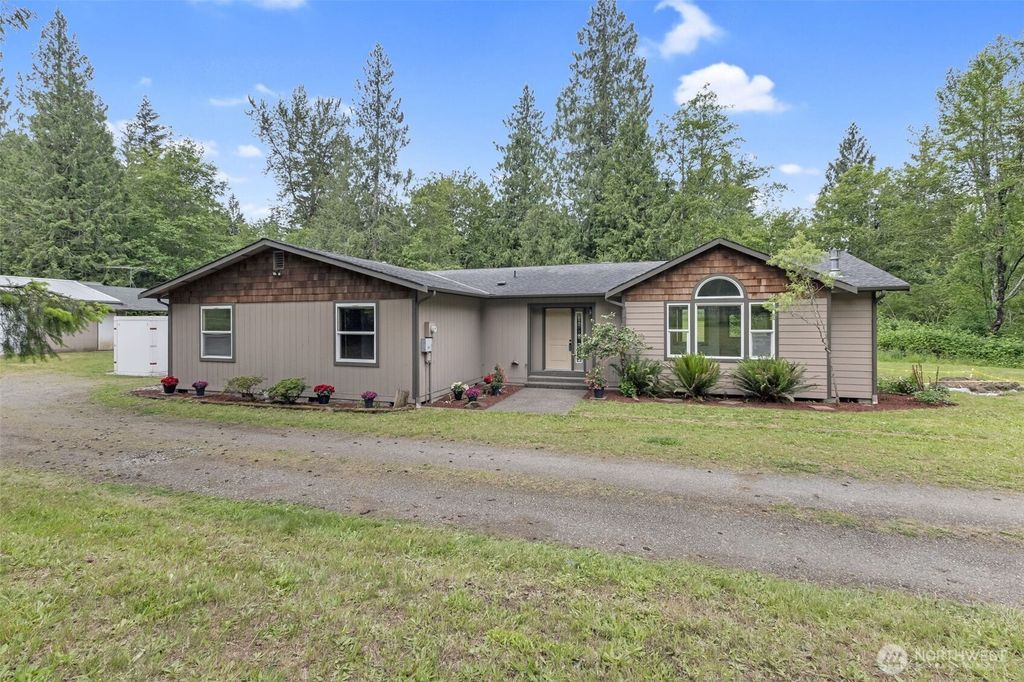 39322 310th Avenue SE, Enumclaw, WA 98022