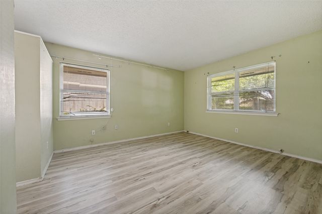 3707 Ridgeoak Way, Farmers Branch, TX 75244