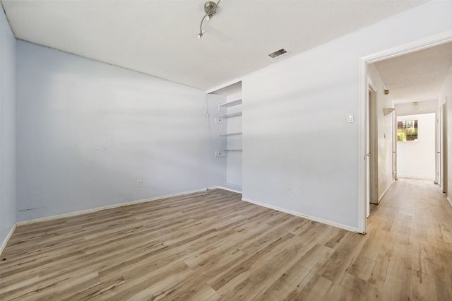3707 Ridgeoak Way, Farmers Branch, TX 75244