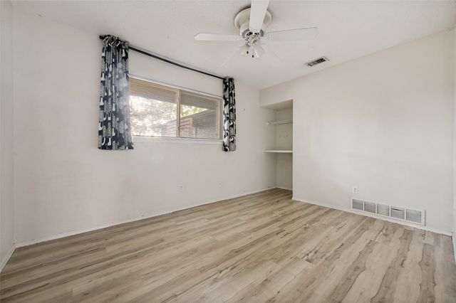 3707 Ridgeoak Way, Farmers Branch, TX 75244