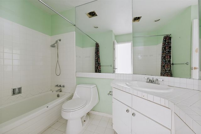 3707 Ridgeoak Way, Farmers Branch, TX 75244