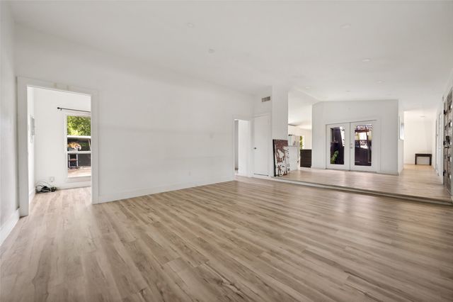 3707 Ridgeoak Way, Farmers Branch, TX 75244