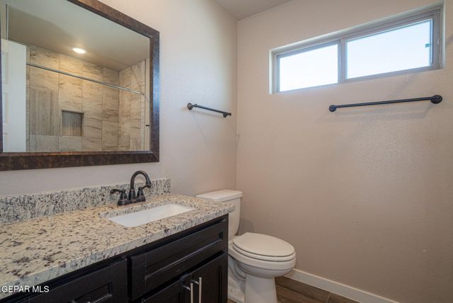 234 NOTTS Way, El Paso, TX 79928