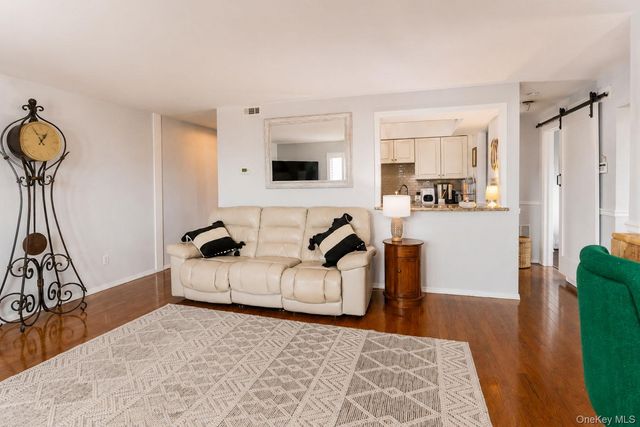 350 N Water Street 4-1, Newburgh, NY 12550