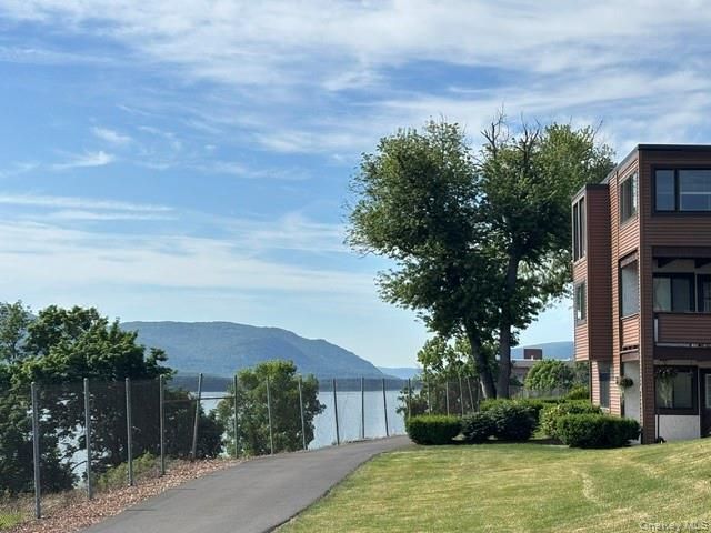 350 N Water Street 4-1, Newburgh, NY 12550
