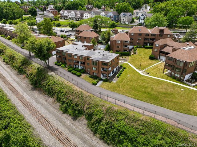 350 N Water Street 4-1, Newburgh, NY 12550