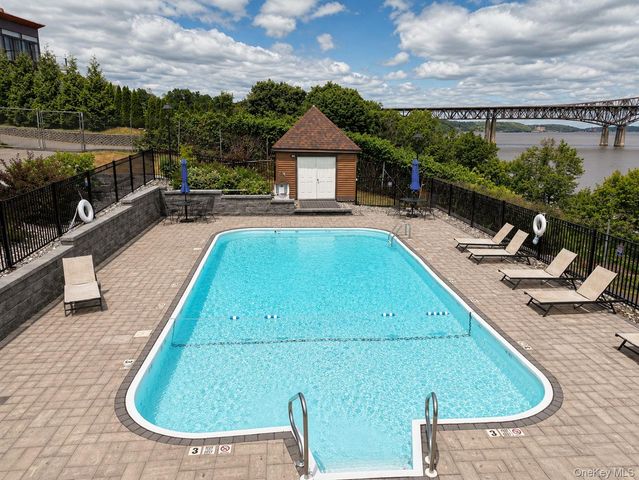350 N Water Street 4-1, Newburgh, NY 12550
