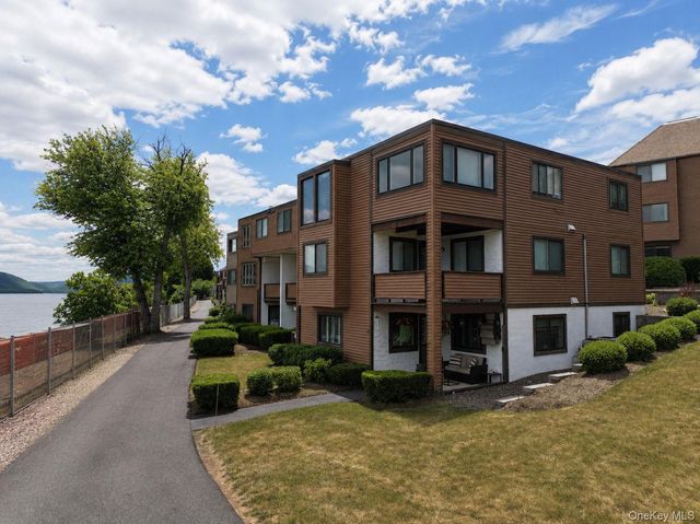 350 N Water Street 4-1, Newburgh, NY 12550