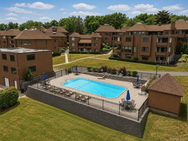 350 N Water Street 4-1, Newburgh, NY 12550