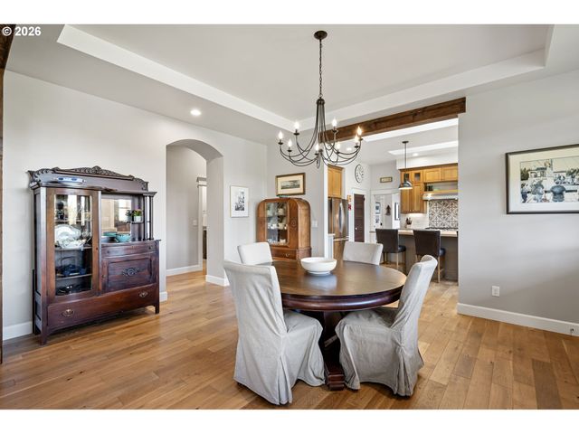 2764 E 40TH Ave, Eugene, OR 97405