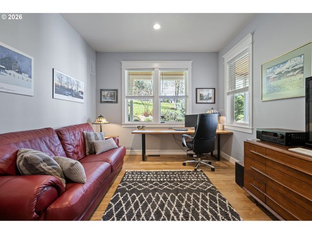 2764 E 40TH Ave, Eugene, OR 97405