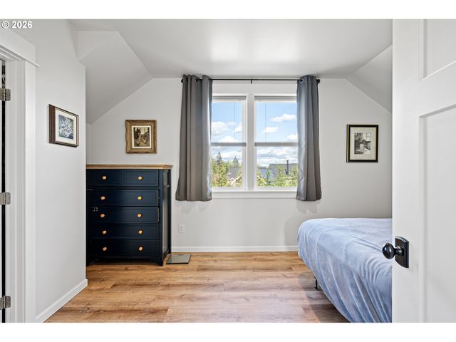 2764 E 40TH Ave, Eugene, OR 97405