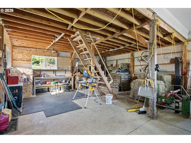 2764 E 40TH Ave, Eugene, OR 97405