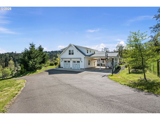 2764 E 40TH Ave, Eugene, OR 97405